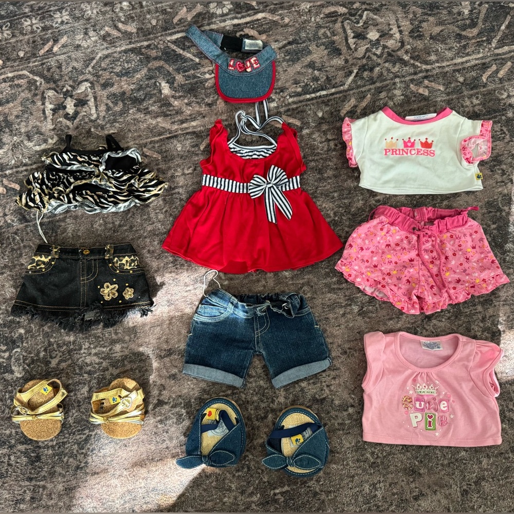 Build-A-Bear Fashion Set - Red, Pink, and Blue